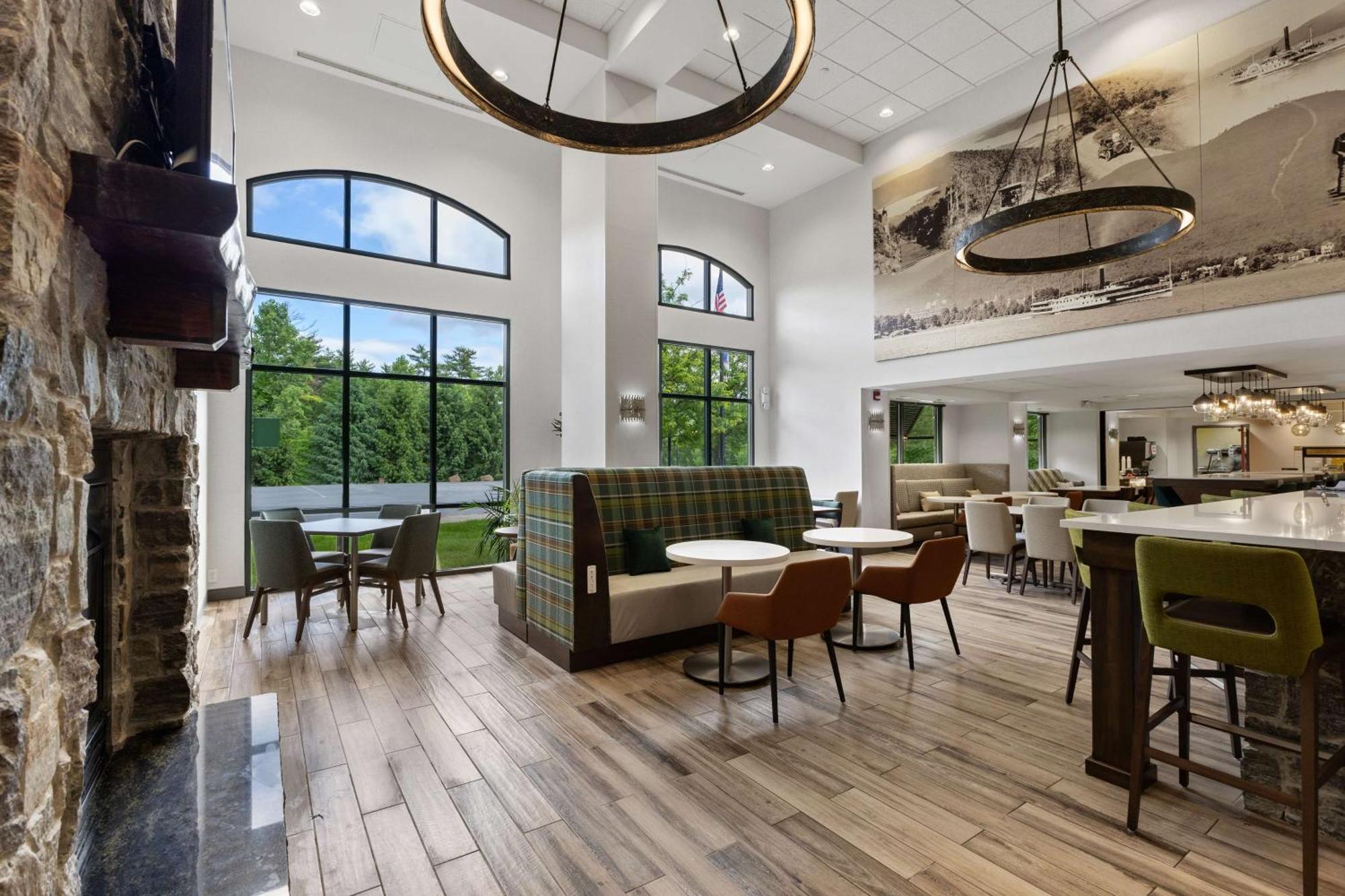 Hampton Inn & Suites Lake George Zewnętrze zdjęcie