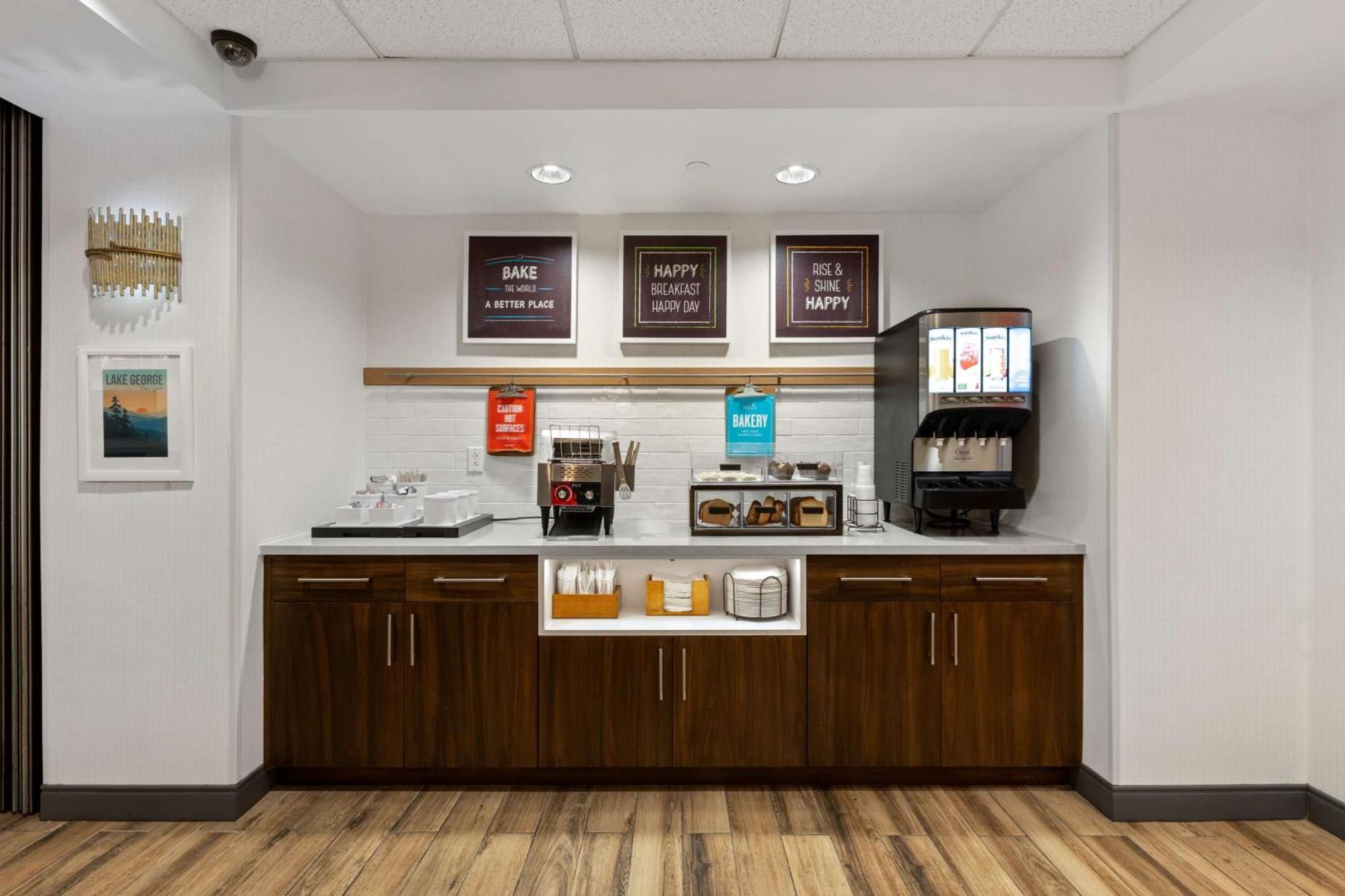 Hampton Inn & Suites Lake George Zewnętrze zdjęcie