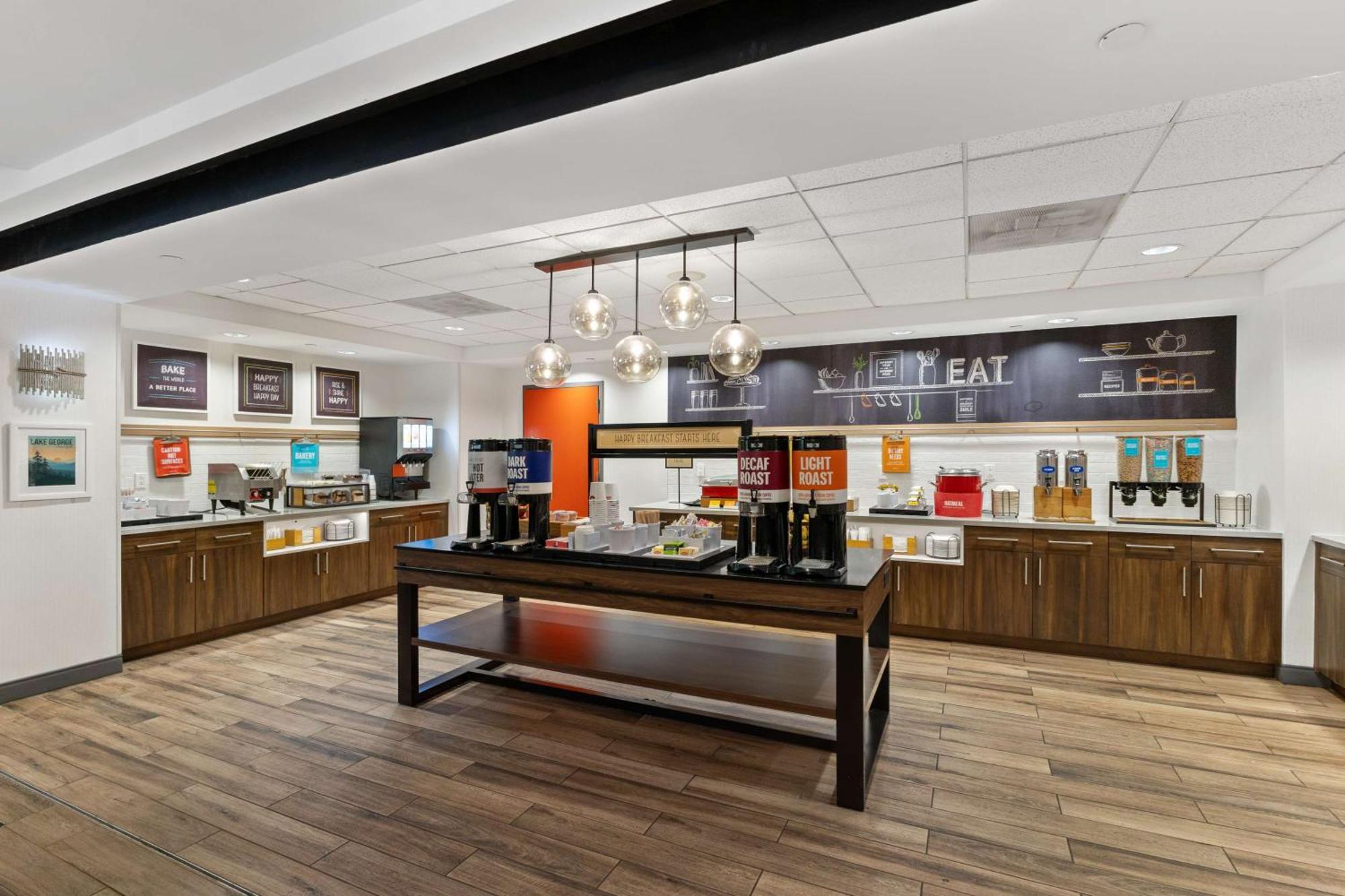 Hampton Inn & Suites Lake George Zewnętrze zdjęcie