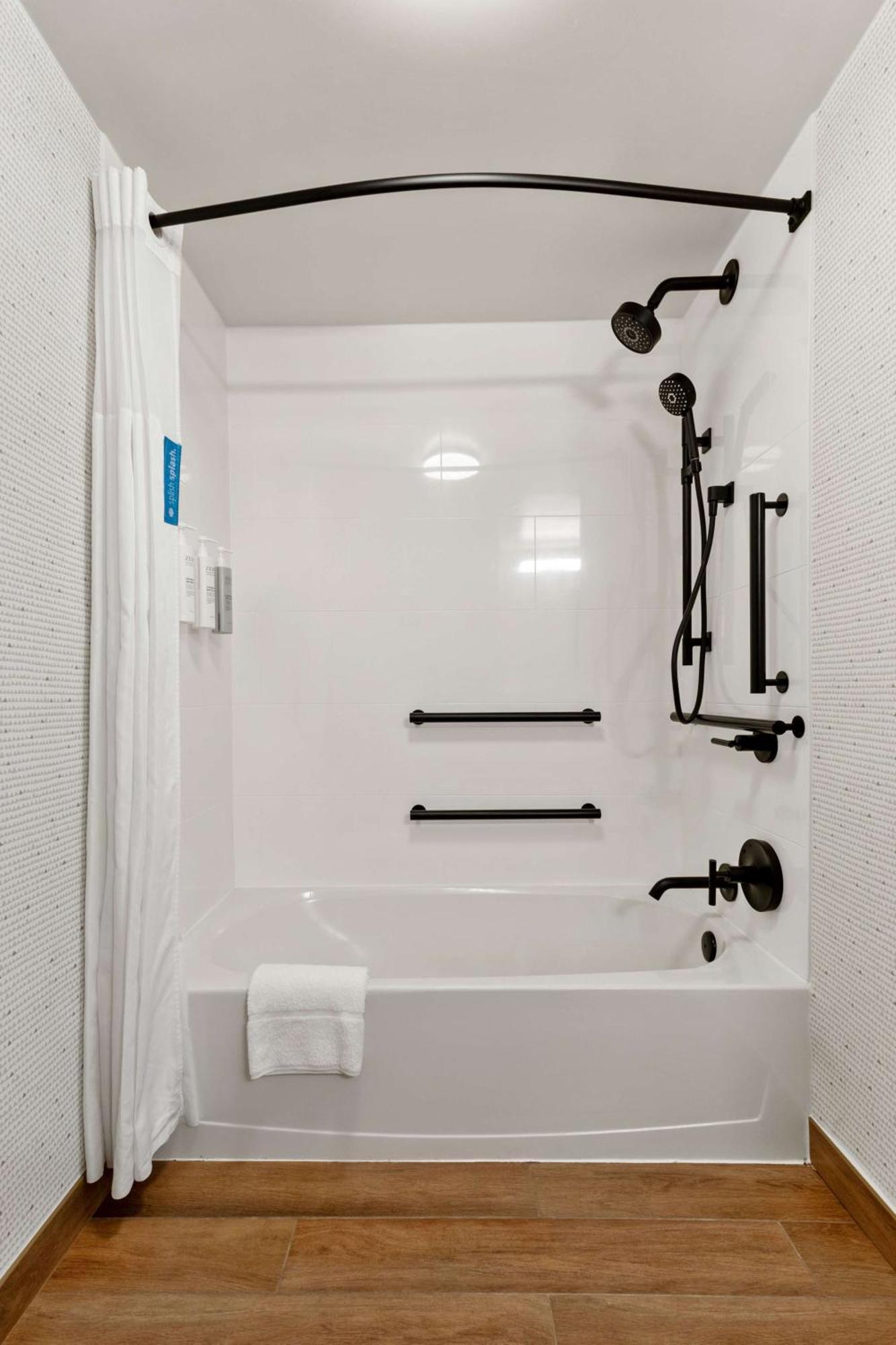 Hampton Inn & Suites Lake George Zewnętrze zdjęcie
