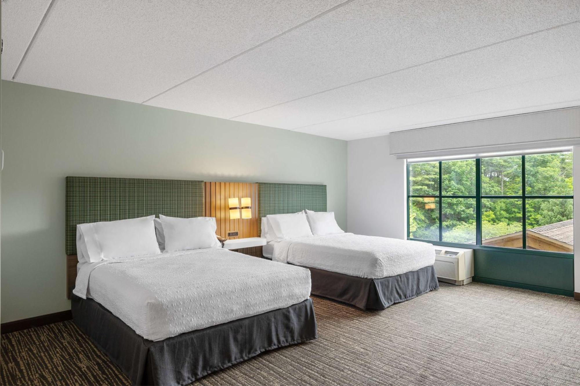 Hampton Inn & Suites Lake George Zewnętrze zdjęcie