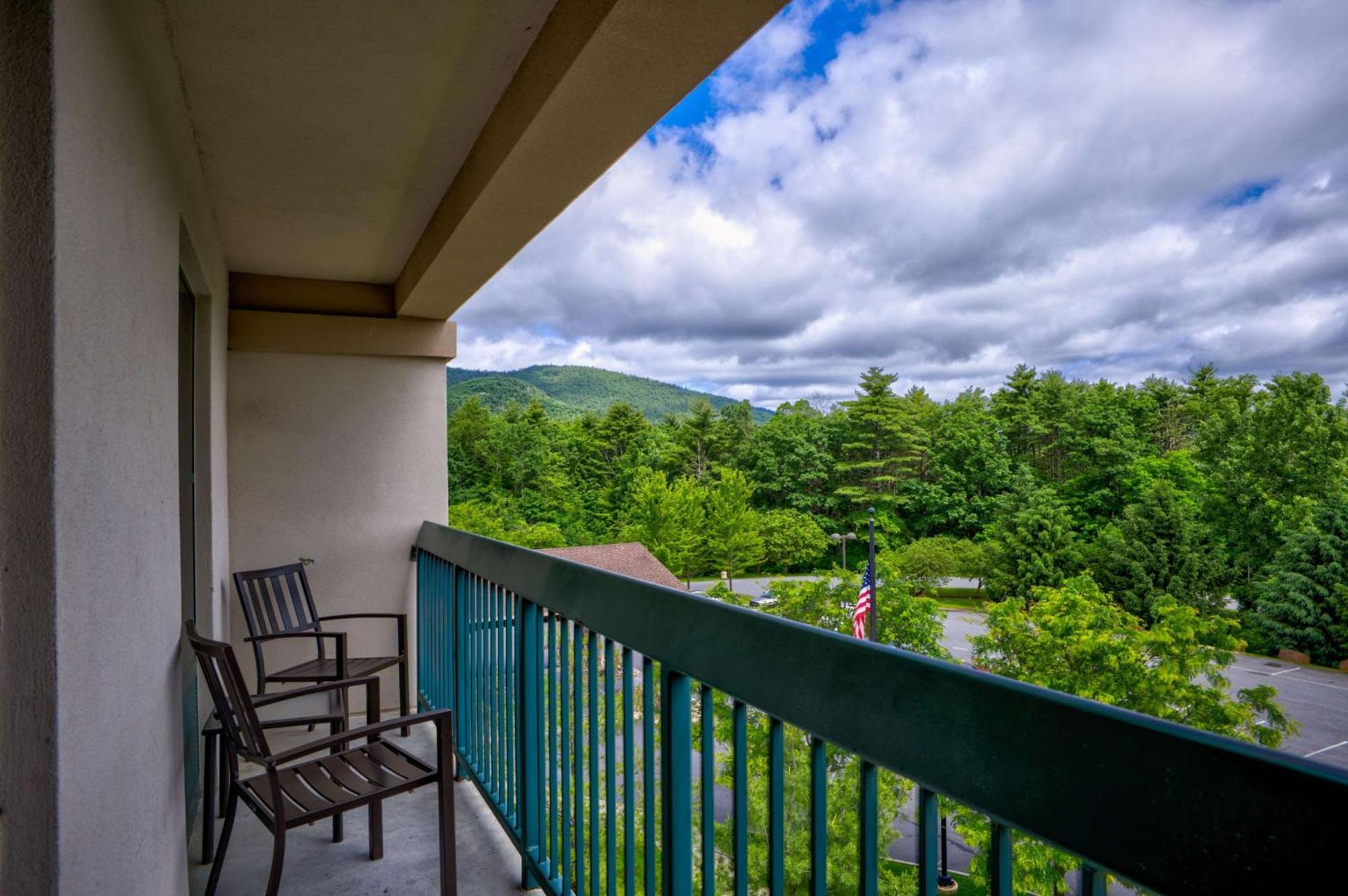 Hampton Inn & Suites Lake George Zewnętrze zdjęcie