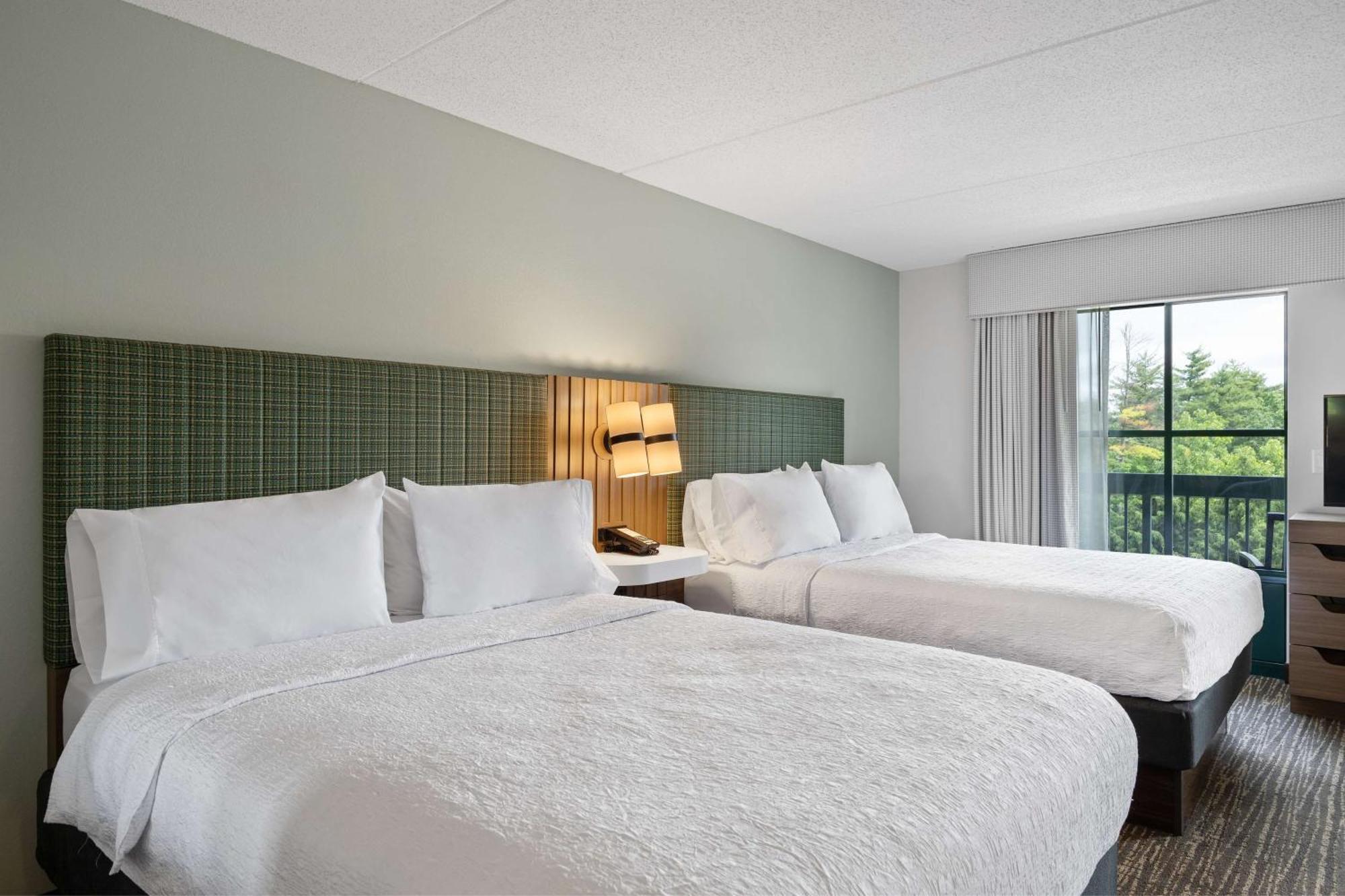 Hampton Inn & Suites Lake George Zewnętrze zdjęcie