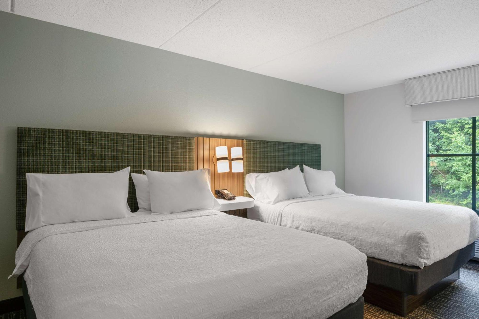 Hampton Inn & Suites Lake George Zewnętrze zdjęcie