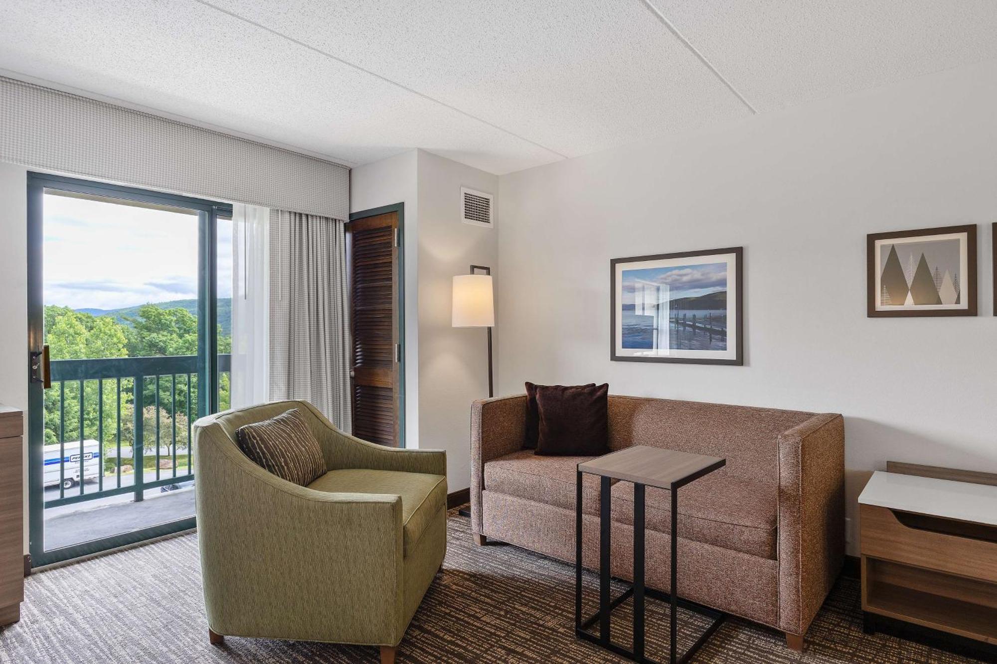 Hampton Inn & Suites Lake George Zewnętrze zdjęcie